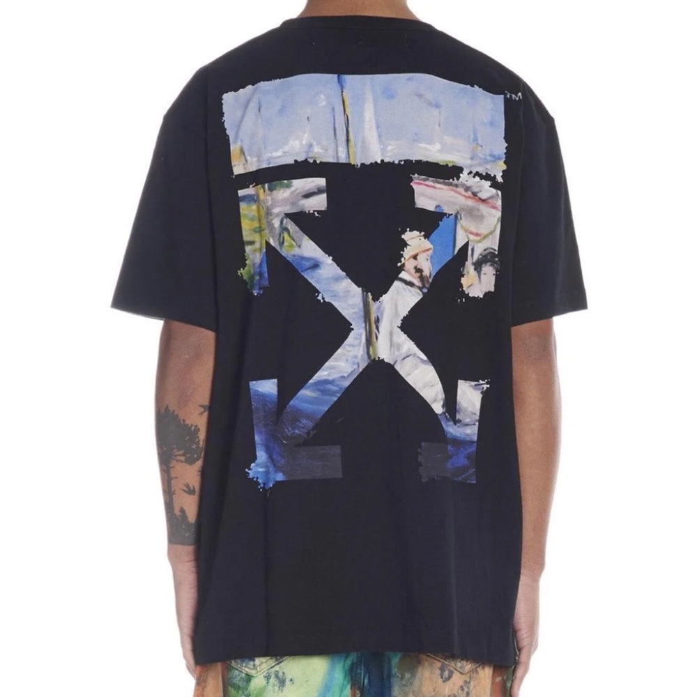 OFF-WHITE Oversized Colored Arrows Tee in Black